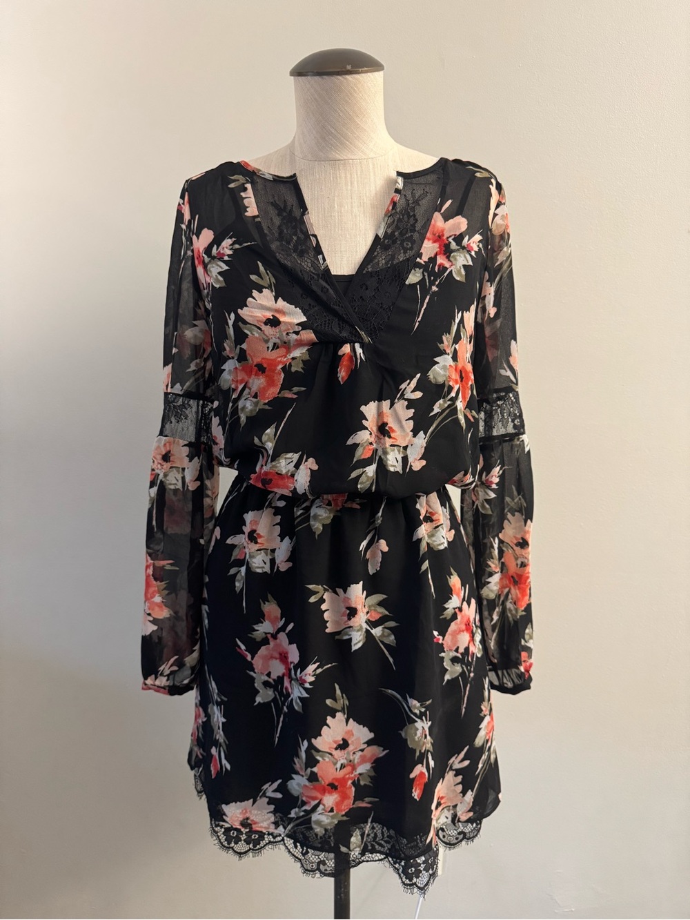 White House Black Market Black Floral Lace-Trim Long-Sleeve Dress